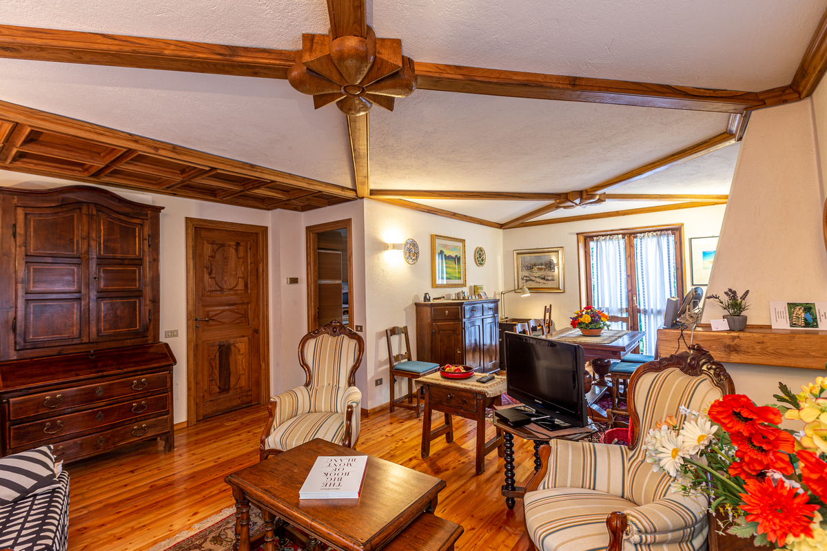 Casa Nene Verrand short term rental Courmayeur_L'Atelier du Temps