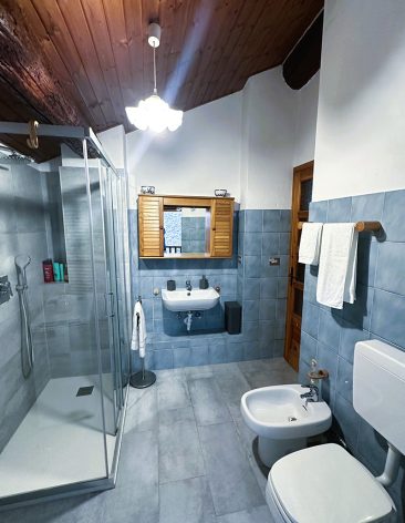 il nido_affitti brevi_gressan_bagno_1