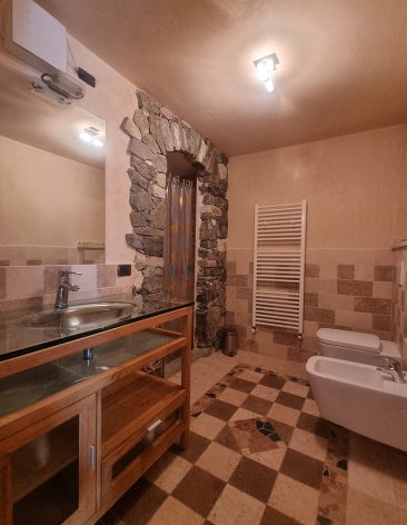 maison bb_aosta_affitti brevi_bagno Maison Bb Aosta Affitti Brevi Bagno