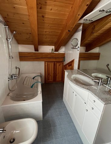 Les Marmottes - Children's bathroom Chalet Pompon Cogne affitti brevi bagno