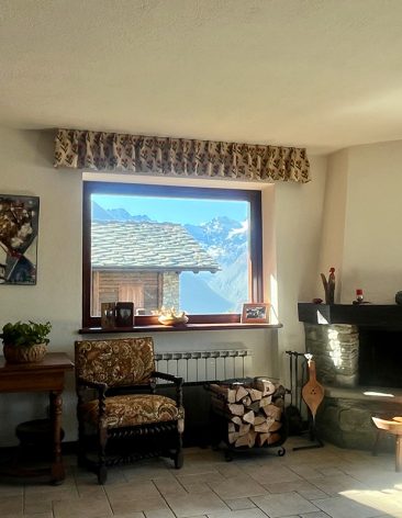 Les Marmottes - Living room Chalet Pompon Cogne Short Term Rentals living room