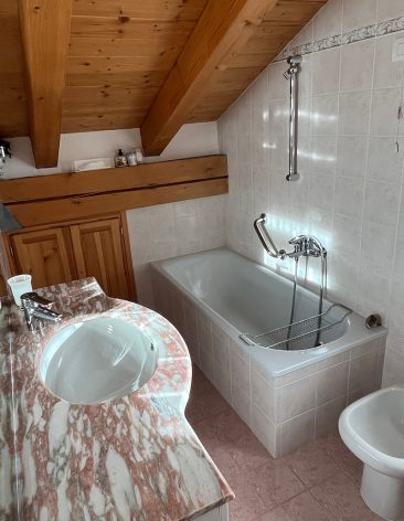 Les Marmottes - Double bedroom 2 Chalet Pompon Cogne affitti brevi bagno