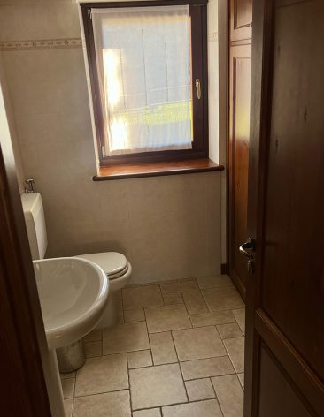 Les Marmottes - guest WC Chalet Pompon Cogne affitti brevi l'Atelier du Temps Bagno